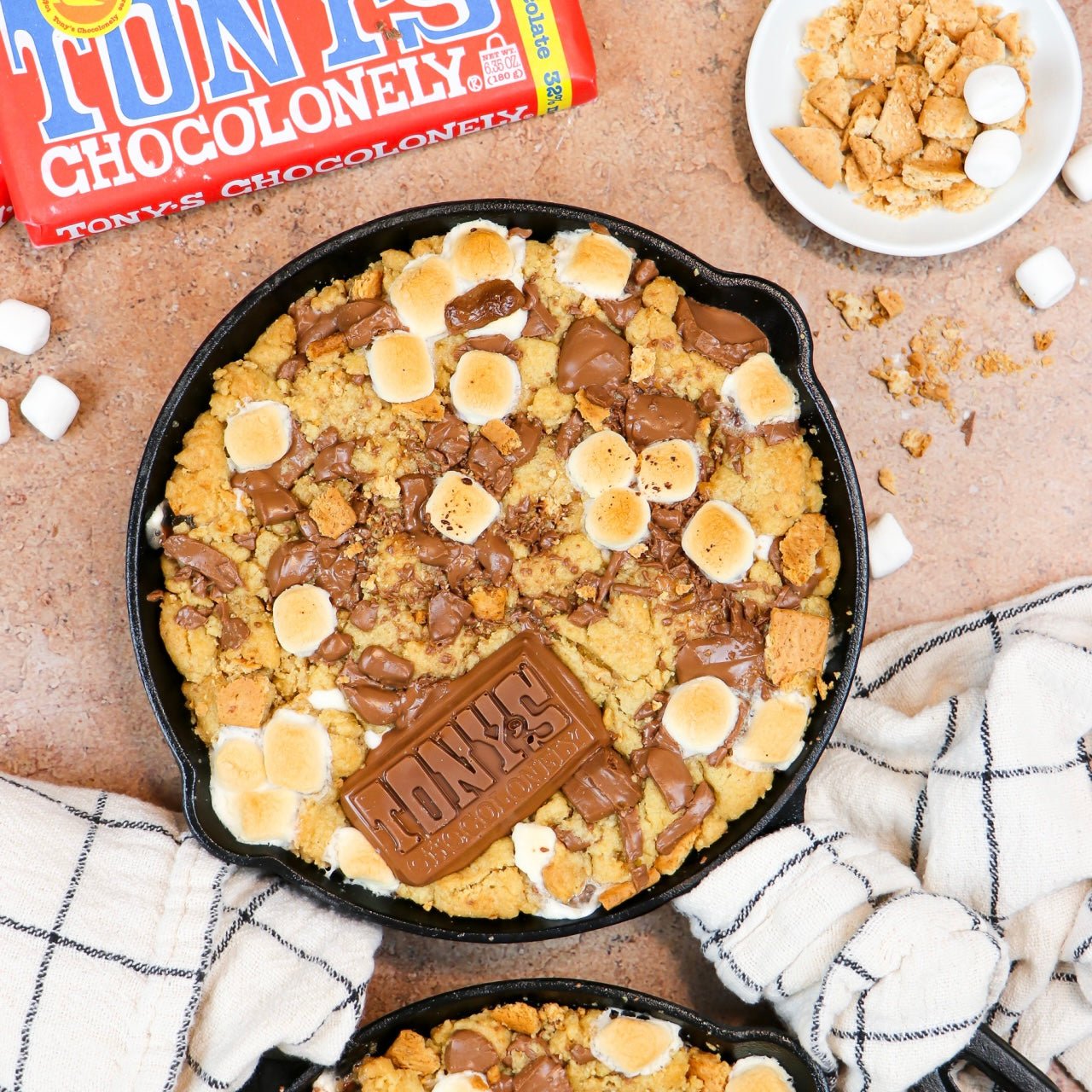 Tony’s One Bowl S’more Cookie Skillet
&ndash; Cook &amp; Nelson